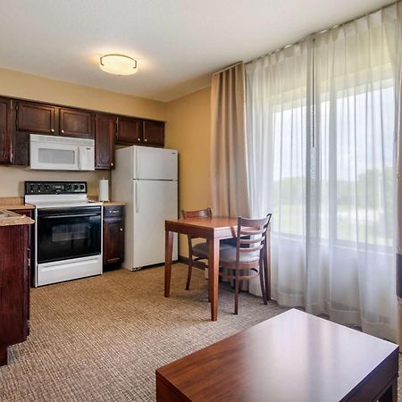 Comfort Inn & Suites Питтсбург Экстерьер фото