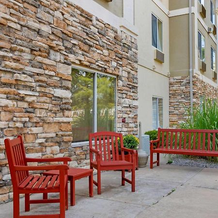 Comfort Inn & Suites Питтсбург Экстерьер фото