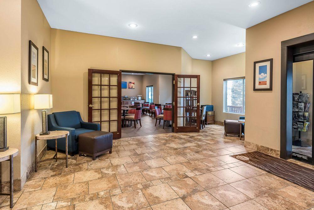 Comfort Inn & Suites Питтсбург Экстерьер фото