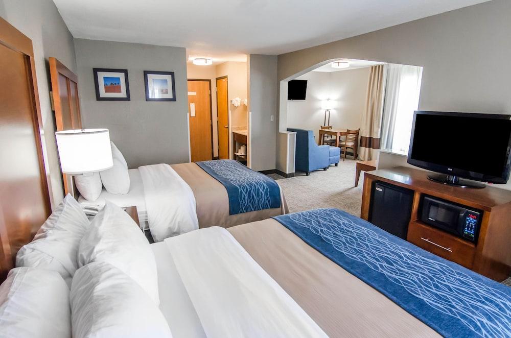 Comfort Inn & Suites Питтсбург Экстерьер фото
