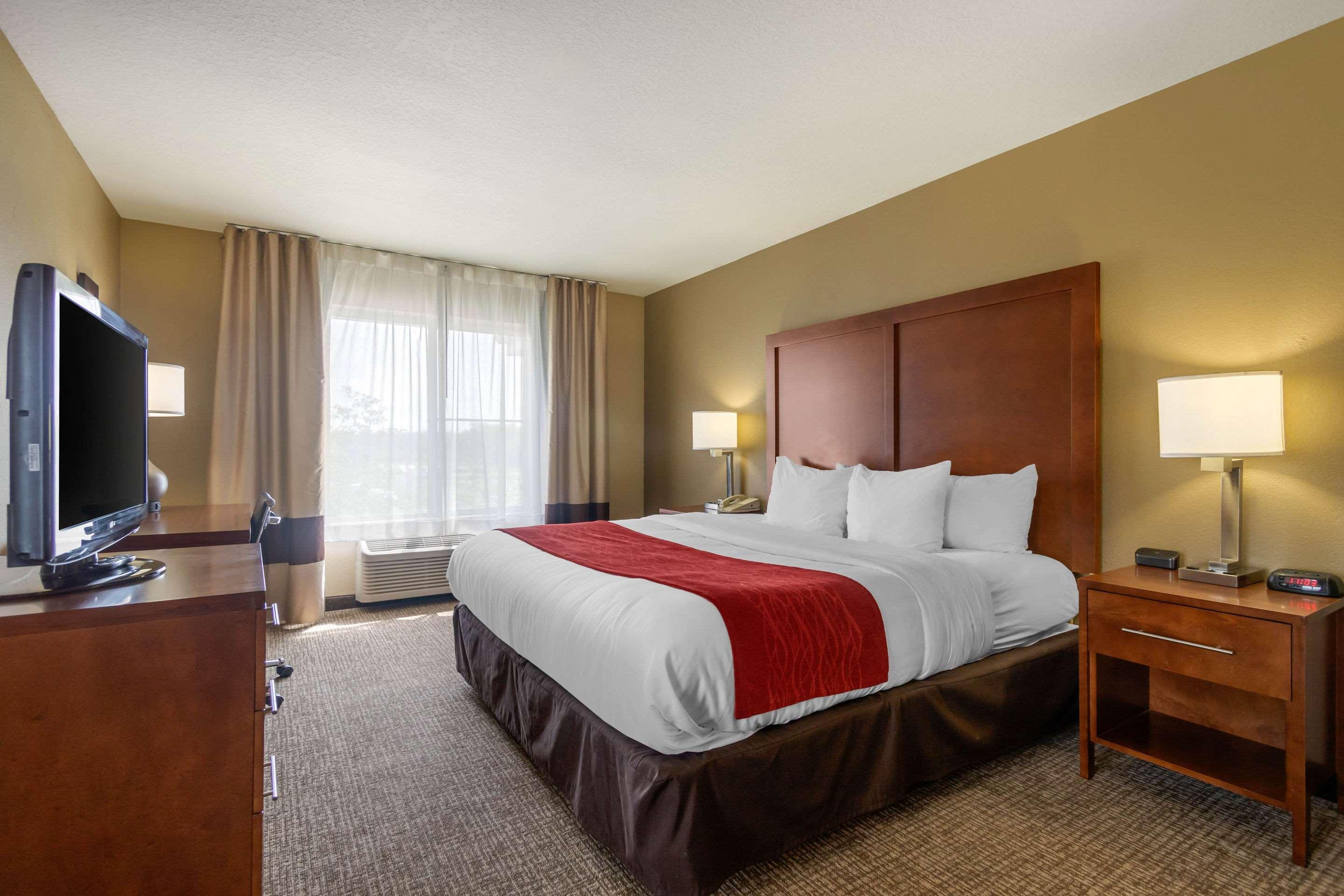 Comfort Inn & Suites Питтсбург Экстерьер фото
