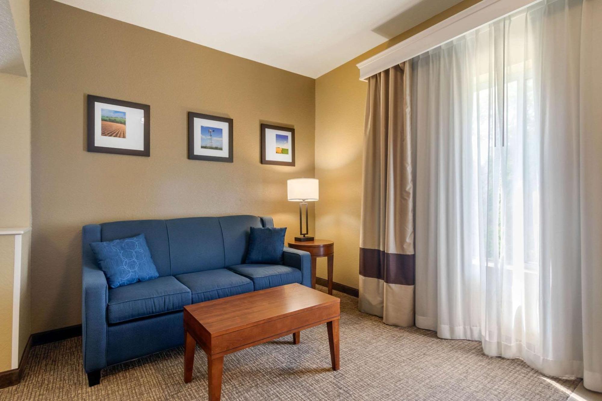 Comfort Inn & Suites Питтсбург Экстерьер фото
