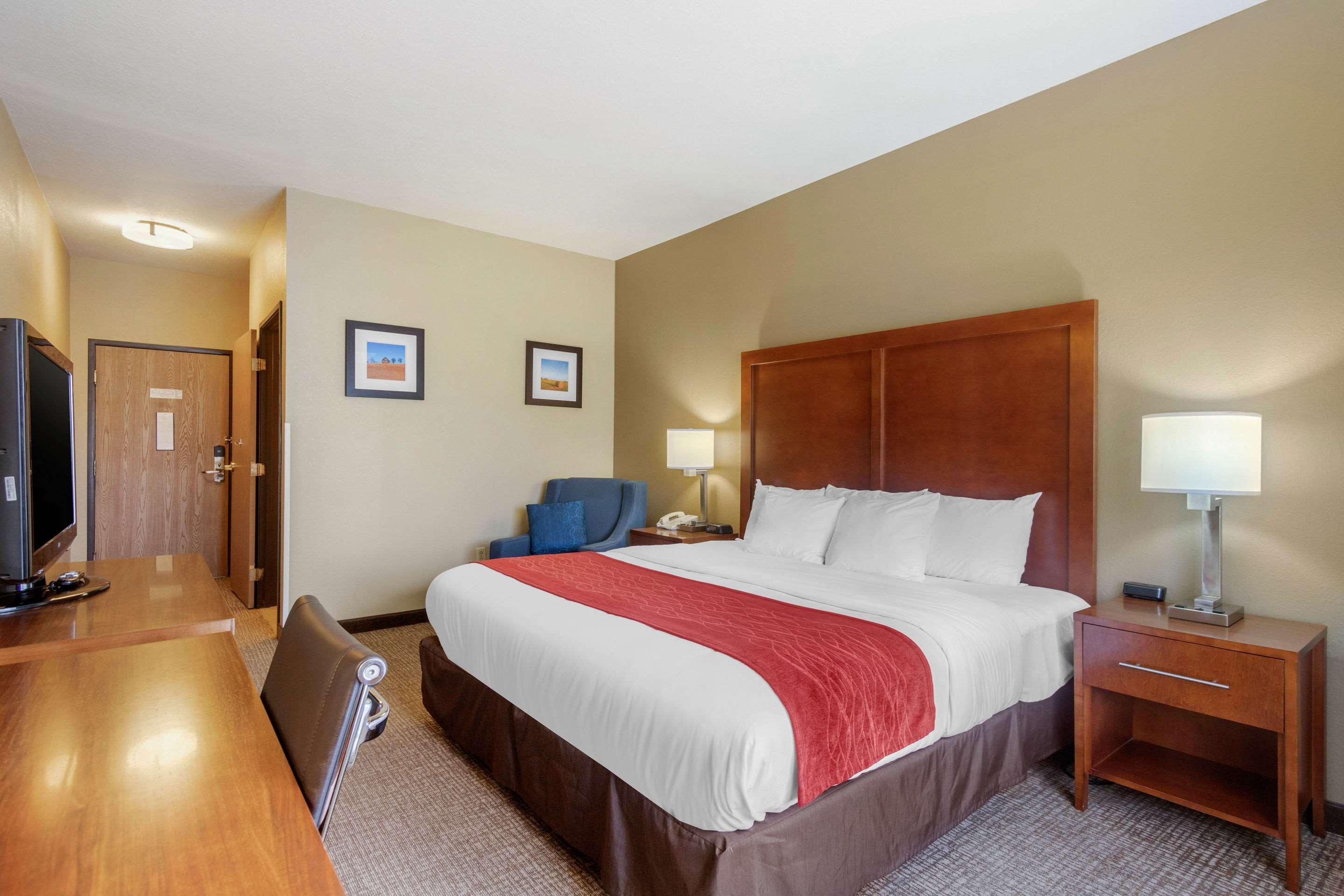 Comfort Inn & Suites Питтсбург Экстерьер фото