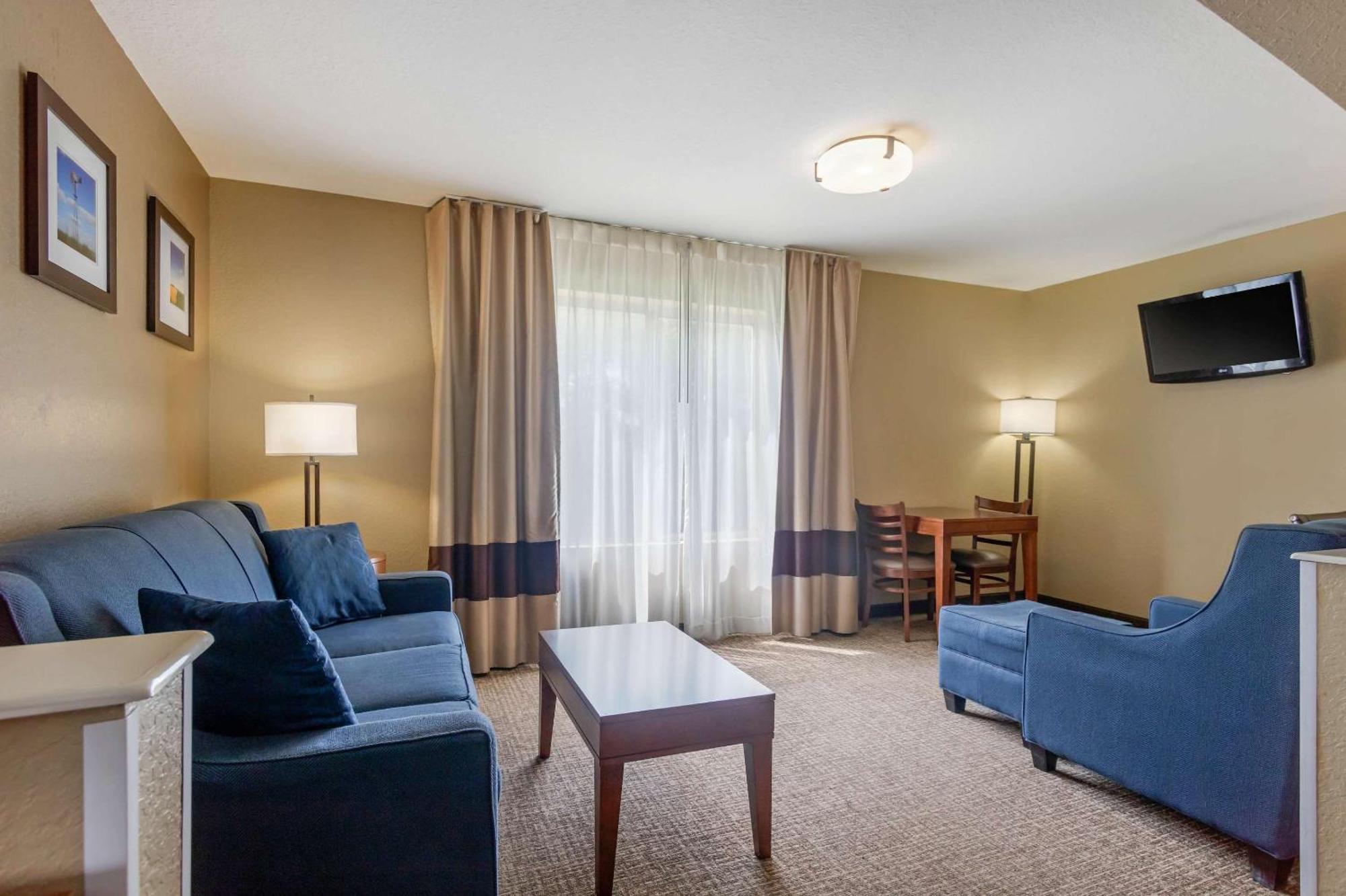 Comfort Inn & Suites Питтсбург Экстерьер фото
