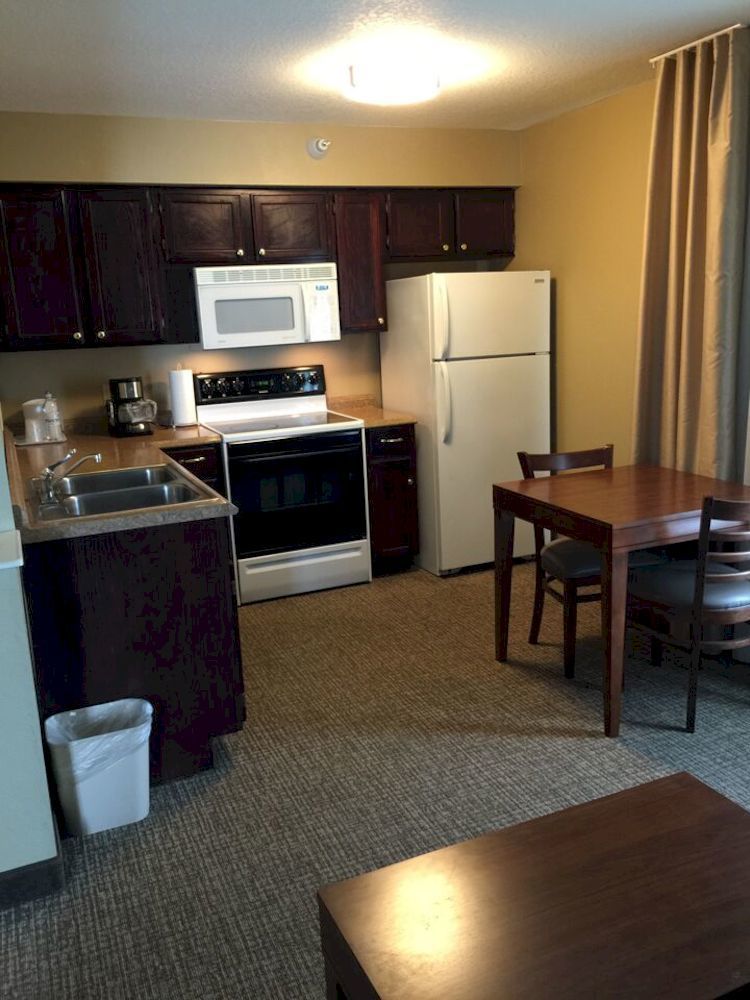 Comfort Inn & Suites Питтсбург Экстерьер фото